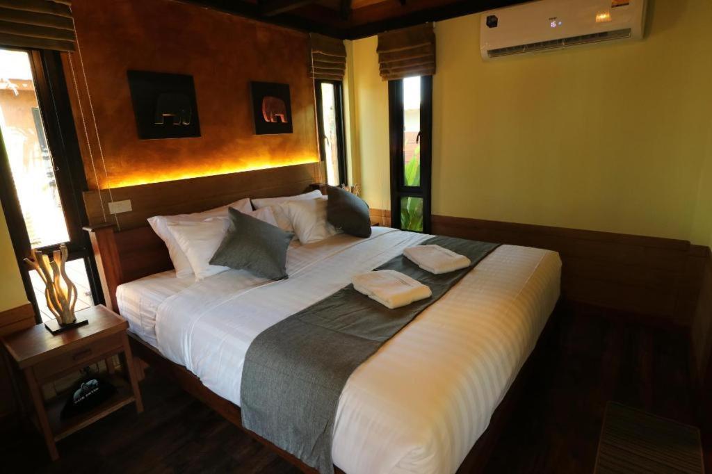 Lana Hotel Chiang Mai Exterior photo