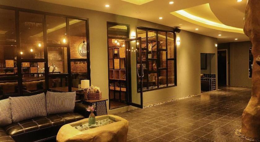 Lana Hotel Chiang Mai Exterior photo
