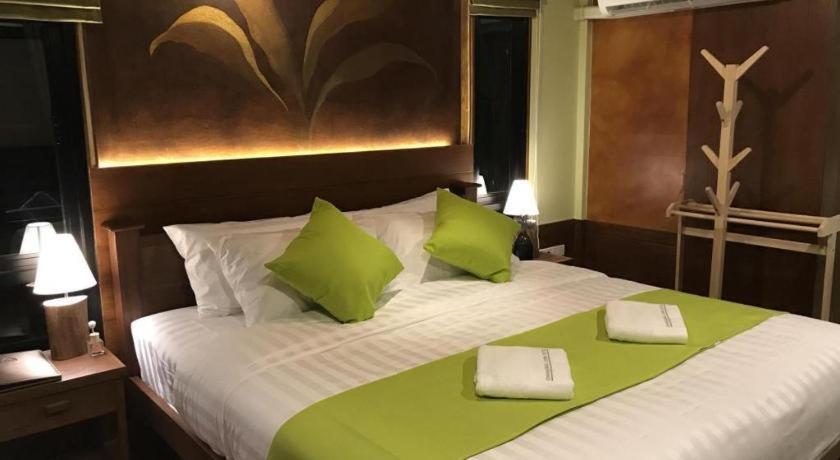 Lana Hotel Chiang Mai Exterior photo