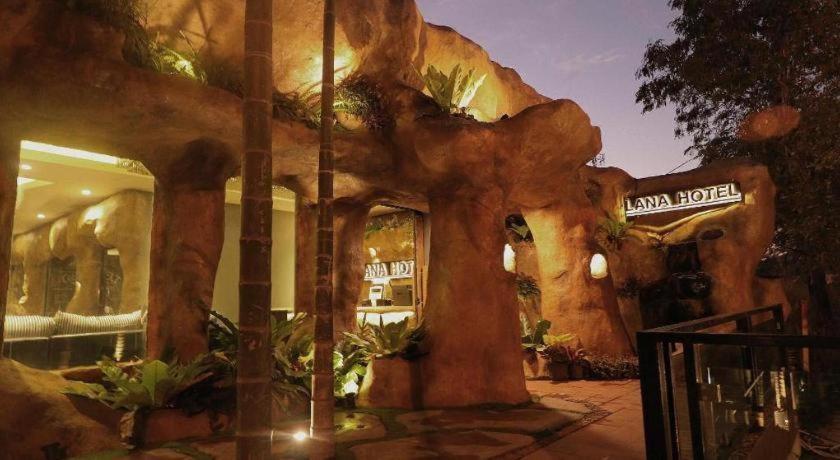 Lana Hotel Chiang Mai Exterior photo