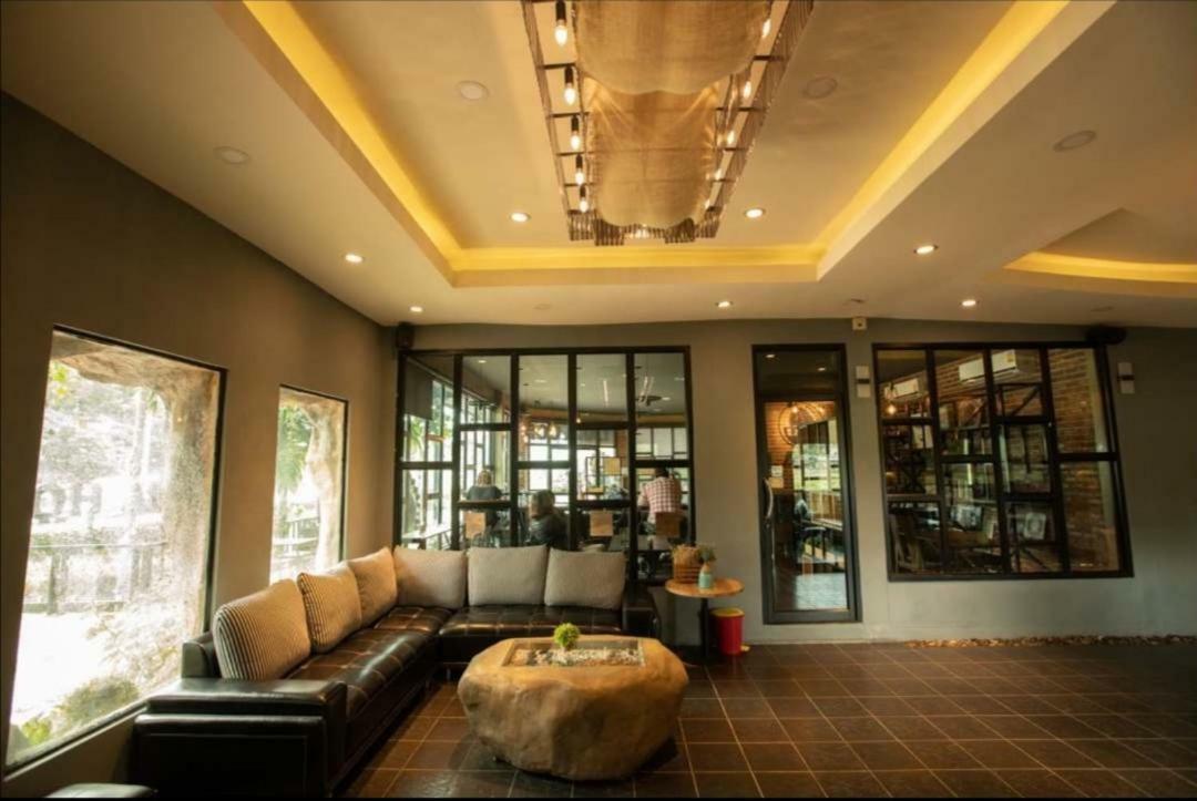 Lana Hotel Chiang Mai Exterior photo